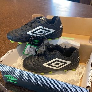 NIB boys Umbro soccer cleats